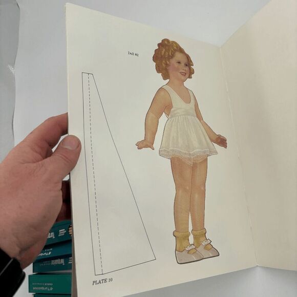 Vintage ~ Authentic Shirley Temple Paper Dolls and Dresses ~ 1991 ~ New & Uncut - Picture 3 of 7